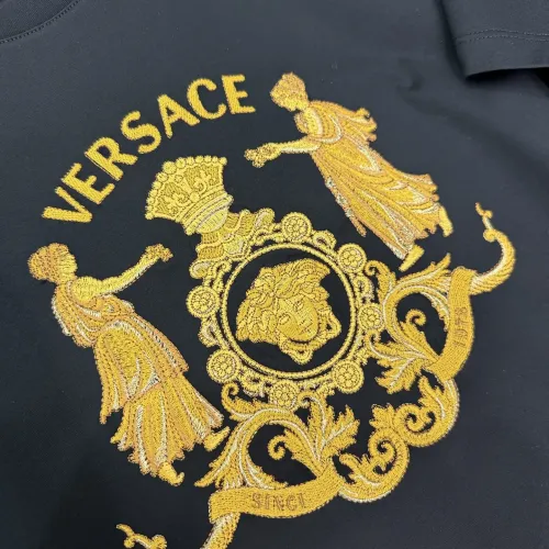 Cheap Versace T-Shirts Short Sleeved For Unisex #1430536 Replica Wholesale [$82.00 USD] [ITEM#1430536] on Replica Versace T-Shirts