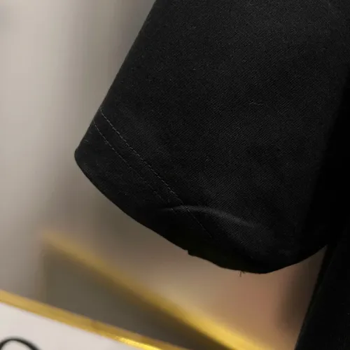 Cheap Louis Vuitton LV T-Shirts Short Sleeved For Unisex #1430546 Replica Wholesale [$38.00 USD] [ITEM#1430546] on Replica Louis Vuitton LV T-Shirts