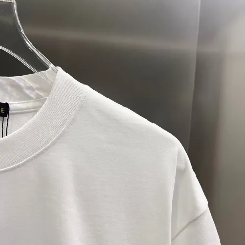 Cheap Versace T-Shirts Short Sleeved For Unisex #1430607 Replica Wholesale [$38.00 USD] [ITEM#1430607] on Replica Versace T-Shirts