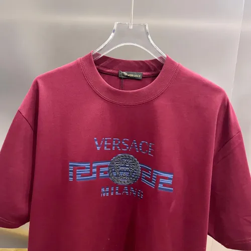 Cheap Versace T-Shirts Short Sleeved For Unisex #1430608 Replica Wholesale [$38.00 USD] [ITEM#1430608] on Replica Versace T-Shirts