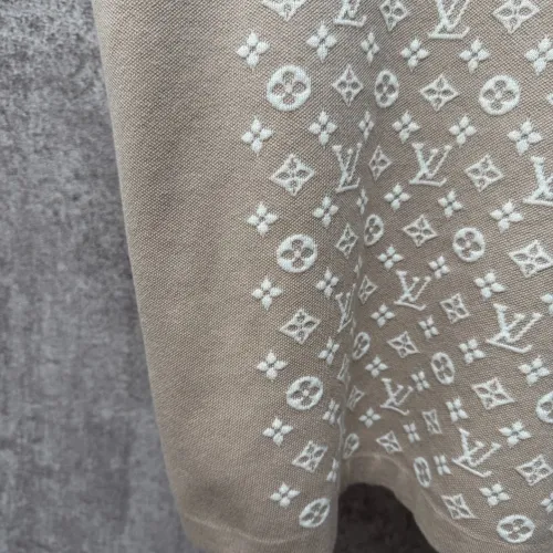 Cheap Louis Vuitton LV T-Shirts Short Sleeved For Unisex #1430658 Replica Wholesale [$72.00 USD] [ITEM#1430658] on Replica Louis Vuitton LV T-Shirts