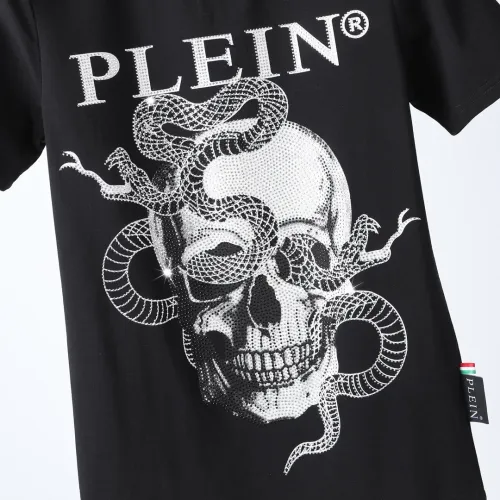 Cheap Philipp Plein PP T-Shirts Short Sleeved For Men #1431047 Replica Wholesale [$27.00 USD] [ITEM#1431047] on Replica Philipp Plein PP T-Shirts