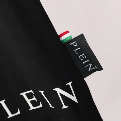 Cheap Philipp Plein PP T-Shirts Short Sleeved For Men #1431058 Replica Wholesale [$27.00 USD] [ITEM#1431058] on Replica Philipp Plein PP T-Shirts