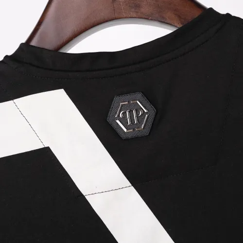 Cheap Philipp Plein PP T-Shirts Short Sleeved For Men #1431069 Replica Wholesale [$27.00 USD] [ITEM#1431069] on Replica Philipp Plein PP T-Shirts