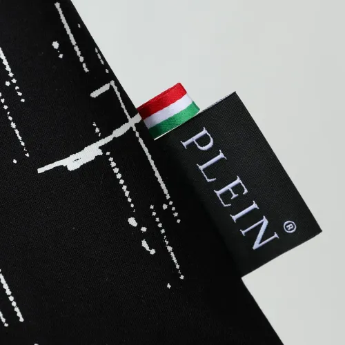 Cheap Philipp Plein PP T-Shirts Short Sleeved For Men #1431075 Replica Wholesale [$27.00 USD] [ITEM#1431075] on Replica Philipp Plein PP T-Shirts