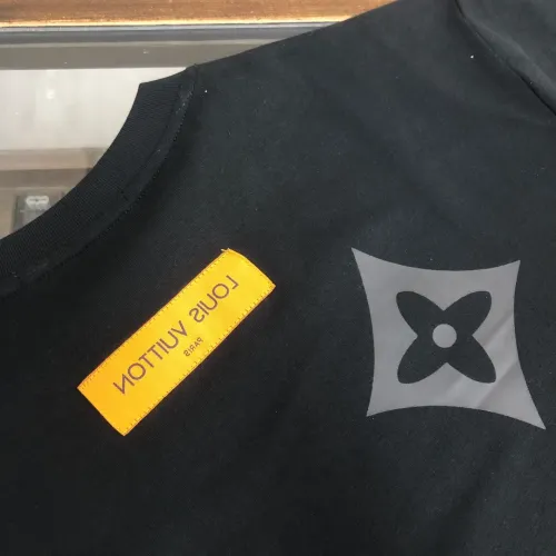 Cheap Louis Vuitton LV T-Shirts Short Sleeved For Unisex #1431110 Replica Wholesale [$34.00 USD] [ITEM#1431110] on Replica Louis Vuitton LV T-Shirts