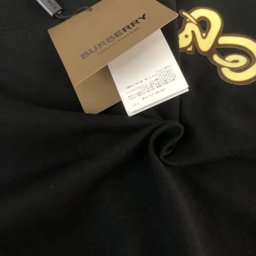 Cheap Burberry T-Shirts Short Sleeved For Unisex #1431377 Replica Wholesale [$32.00 USD] [ITEM#1431377] on Replica Burberry T-Shirts