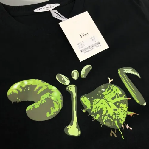 Cheap Christian Dior T-Shirts Short Sleeved For Unisex #1431379 Replica Wholesale [$32.00 USD] [ITEM#1431379] on Replica Christian Dior T-Shirts