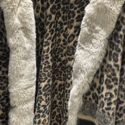 Cheap Christian Dior Poncho #1431437 Replica Wholesale [$76.00 USD] [ITEM#1431437] on Replica Christian Dior Scarf