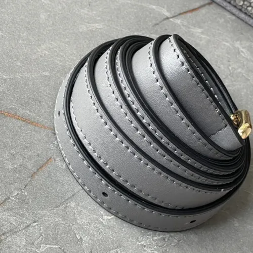 Cheap Versace AAA Quality Handbags For Women #1431816 Replica Wholesale [$158.00 USD] [ITEM#1431816] on Replica Versace AAA Quality Handbags