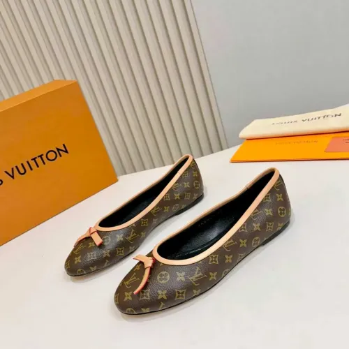 Louis Vuitton Flat Shoes For Women #1432030