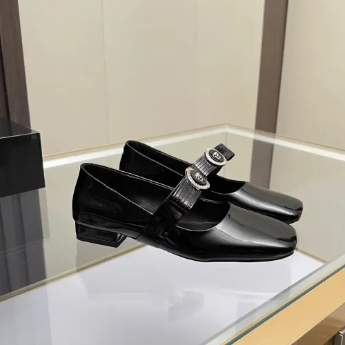 Cheap Versace Flat Shoes For Women #1432233 Replica Wholesale [$82.00 USD] [ITEM#1432233] on Replica Versace Flat Shoes
