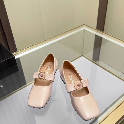 Cheap Versace Flat Shoes For Women #1432235 Replica Wholesale [$82.00 USD] [ITEM#1432235] on Replica Versace Flat Shoes