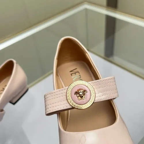 Cheap Versace Flat Shoes For Women #1432235 Replica Wholesale [$82.00 USD] [ITEM#1432235] on Replica Versace Flat Shoes