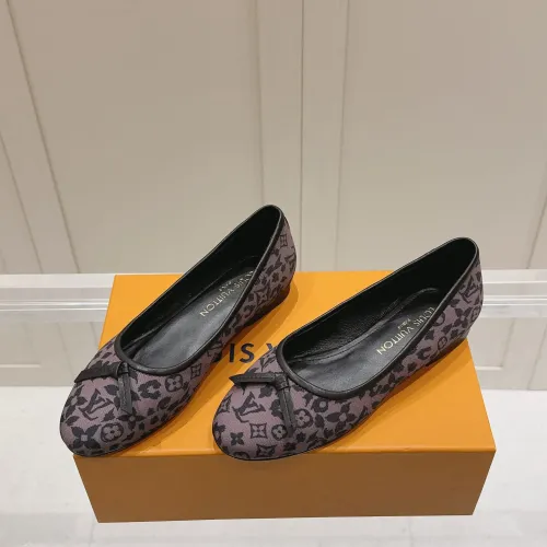 Louis Vuitton Flat Shoes For Women #1432298