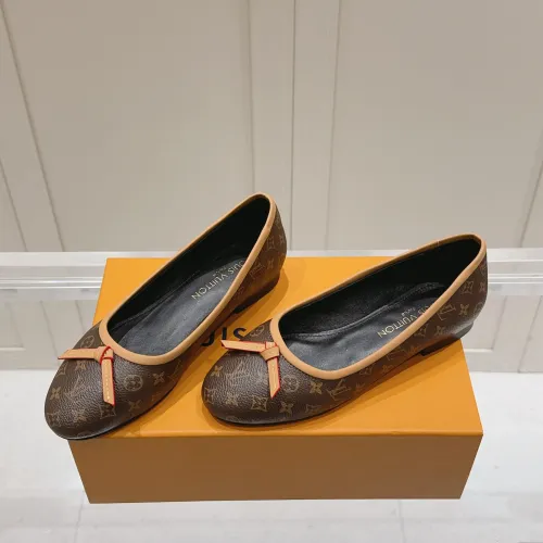 Louis Vuitton Flat Shoes For Women #1432299
