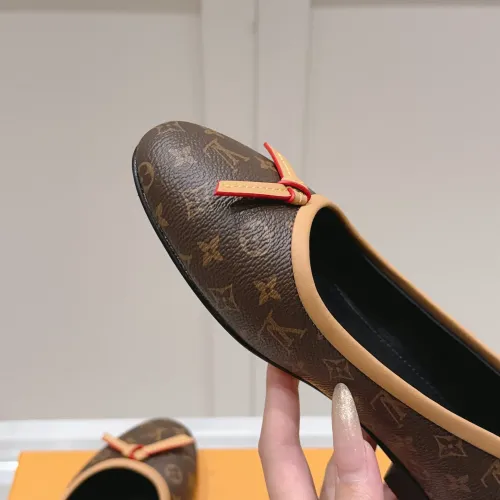 Cheap Louis Vuitton Flat Shoes For Women #1432299 Replica Wholesale [$108.00 USD] [ITEM#1432299] on Replica Louis Vuitton Flat Shoes
