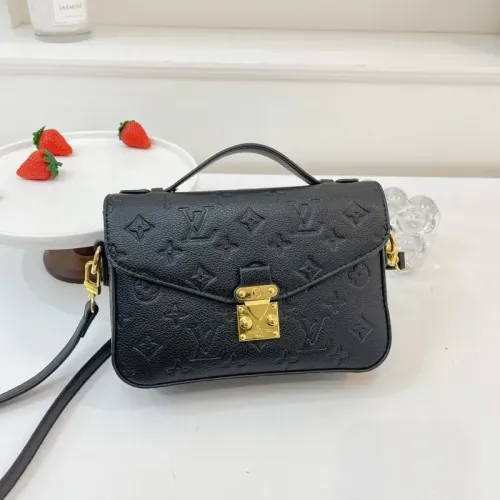 Louis Vuitton Messenger Bags For Women #1432362