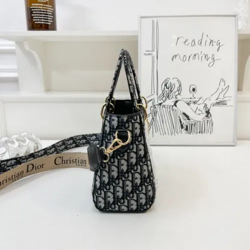 Cheap Christian Dior Handbags For Women #1432375 Replica Wholesale [$40.00 USD] [ITEM#1432375] on Replica Christian Dior Handbags