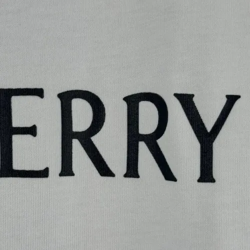 Cheap Burberry T-Shirts Short Sleeved For Unisex #1432791 Replica Wholesale [$45.00 USD] [ITEM#1432791] on Replica Burberry T-Shirts