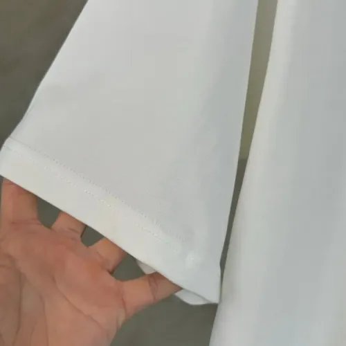 Cheap Burberry T-Shirts Short Sleeved For Unisex #1432791 Replica Wholesale [$45.00 USD] [ITEM#1432791] on Replica Burberry T-Shirts