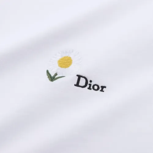 Cheap Christian Dior T-Shirts Short Sleeved For Unisex #1432842 Replica Wholesale [$45.00 USD] [ITEM#1432842] on Replica Christian Dior T-Shirts
