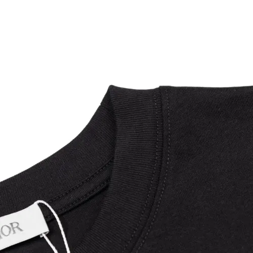 Cheap Christian Dior T-Shirts Short Sleeved For Unisex #1432846 Replica Wholesale [$48.00 USD] [ITEM#1432846] on Replica Christian Dior T-Shirts