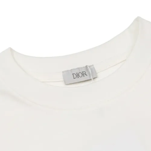 Cheap Christian Dior T-Shirts Short Sleeved For Unisex #1432847 Replica Wholesale [$48.00 USD] [ITEM#1432847] on Replica Christian Dior T-Shirts
