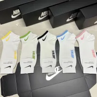 Cheap Nike Socks For Women #1422575 Replica Wholesale [$25.00 USD] [ITEM#1422575] on Replica Nike Socks