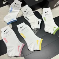 Cheap Nike Socks For Women #1422575 Replica Wholesale [$25.00 USD] [ITEM#1422575] on Replica Nike Socks