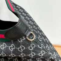 Cheap Gucci AAA Quality Handbags For Women #1425199 Replica Wholesale [$82.00 USD] [ITEM#1425199] on Replica Gucci AAA Quality Handbags