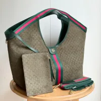 Cheap Gucci AAA Quality Handbags For Women #1425206 Replica Wholesale [$88.00 USD] [ITEM#1425206] on Replica Gucci AAA Quality Handbags