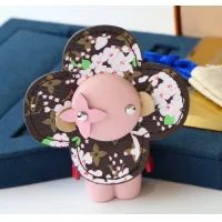 Cheap Louis Vuitton LV Key Holder And Bag Buckle #1425272 Replica Wholesale [$29.00 USD] [ITEM#1425272] on Replica Louis Vuitton LV Key Holder And Bag Buckle