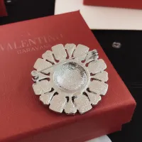 Cheap Chanel Brooches For Women #1426332 Replica Wholesale [$36.00 USD] [ITEM#1426332] on Replica Chanel Brooches