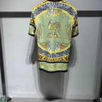 Cheap Versace Tracksuits Short Sleeved For Unisex #1428350 Replica Wholesale [$60.00 USD] [ITEM#1428350] on Replica Versace Tracksuits