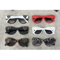 Cheap Yves Saint Laurent Sunglasses #1430072 Replica Wholesale [$25.00 USD] [ITEM#1430072] on Replica Yves Saint Laurent Sunglasses