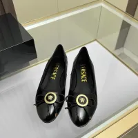 Cheap Versace Flat Shoes For Women #1432022 Replica Wholesale [$82.00 USD] [ITEM#1432022] on Replica Versace Flat Shoes