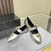 Cheap Versace Flat Shoes For Women #1432023 Replica Wholesale [$82.00 USD] [ITEM#1432023] on Replica Versace Flat Shoes