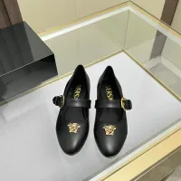 Cheap Versace Flat Shoes For Women #1432025 Replica Wholesale [$82.00 USD] [ITEM#1432025] on Replica Versace Flat Shoes