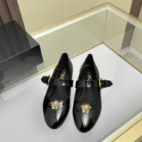 Cheap Versace Flat Shoes For Women #1432026 Replica Wholesale [$82.00 USD] [ITEM#1432026] on Replica Versace Flat Shoes