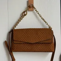 Cheap Gucci AAA Quality Messenger Bags #1432177 Replica Wholesale [$85.00 USD] [ITEM#1432177] on Replica Gucci AAA Quality Messenger Bags