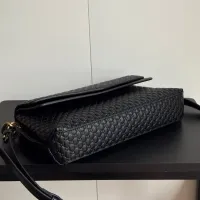Cheap Gucci AAA Quality Messenger Bags #1432180 Replica Wholesale [$85.00 USD] [ITEM#1432180] on Replica Gucci AAA Quality Messenger Bags