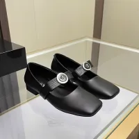 Cheap Versace Flat Shoes For Women #1432234 Replica Wholesale [$82.00 USD] [ITEM#1432234] on Replica Versace Flat Shoes