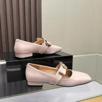 Cheap Versace Flat Shoes For Women #1432235 Replica Wholesale [$82.00 USD] [ITEM#1432235] on Replica Versace Flat Shoes