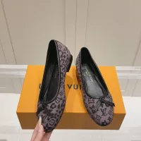 Cheap Louis Vuitton Flat Shoes For Women #1432298 Replica Wholesale [$108.00 USD] [ITEM#1432298] on Replica Louis Vuitton Flat Shoes